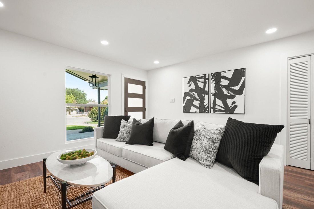 House in Austin, Texas, United States 5 - 18536099