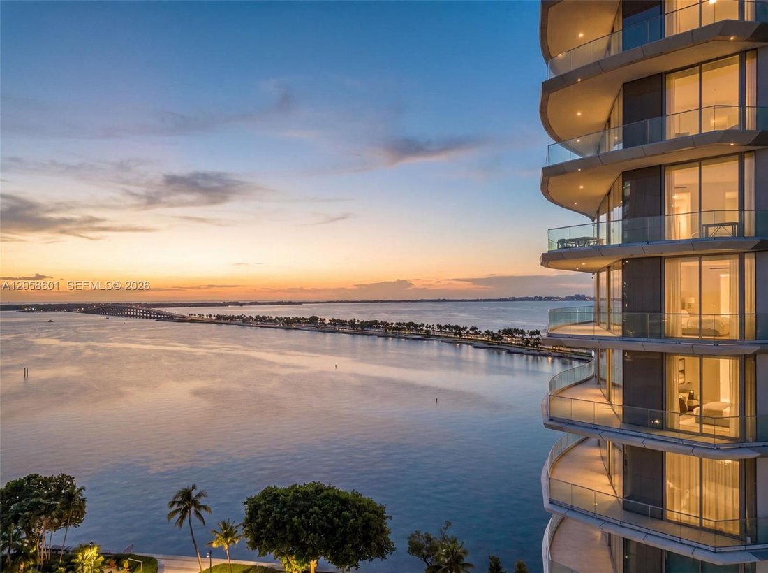 Condo in Miami, Florida, United States 1 - 18536075