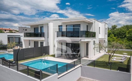 Haus in Umag, Gespanschaft Istrien, Kroatien 1