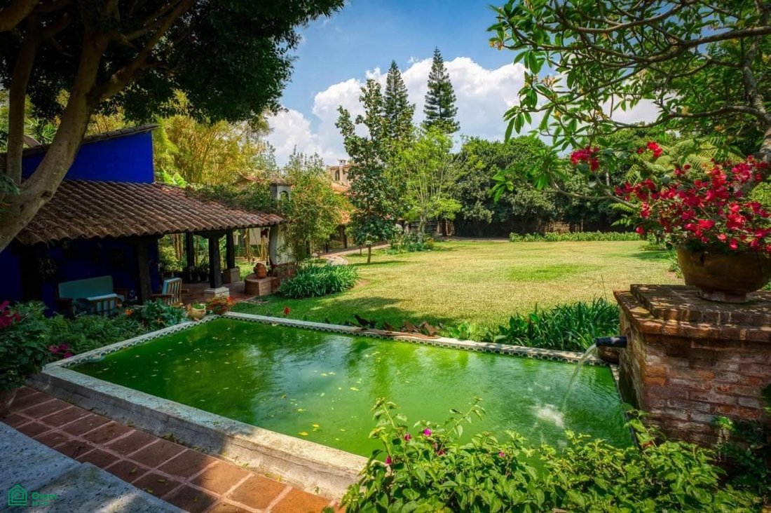 House in San Miguel Dueñas, Sacatepéquez Department, Guatemala 1 - 18030343