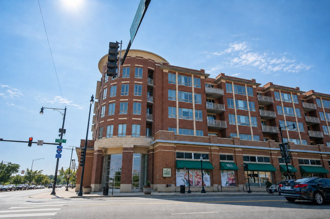Condo in Chicago, Illinois, United States 2 - 18535073