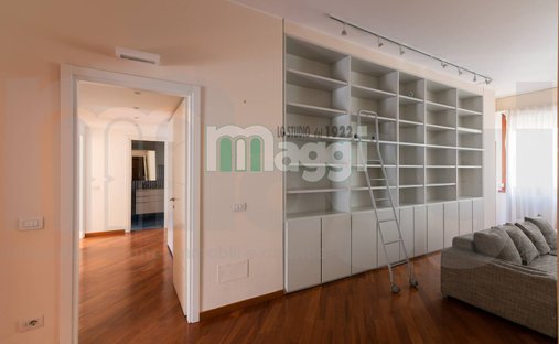 Apartment in Centrale, Milan, Italy 1