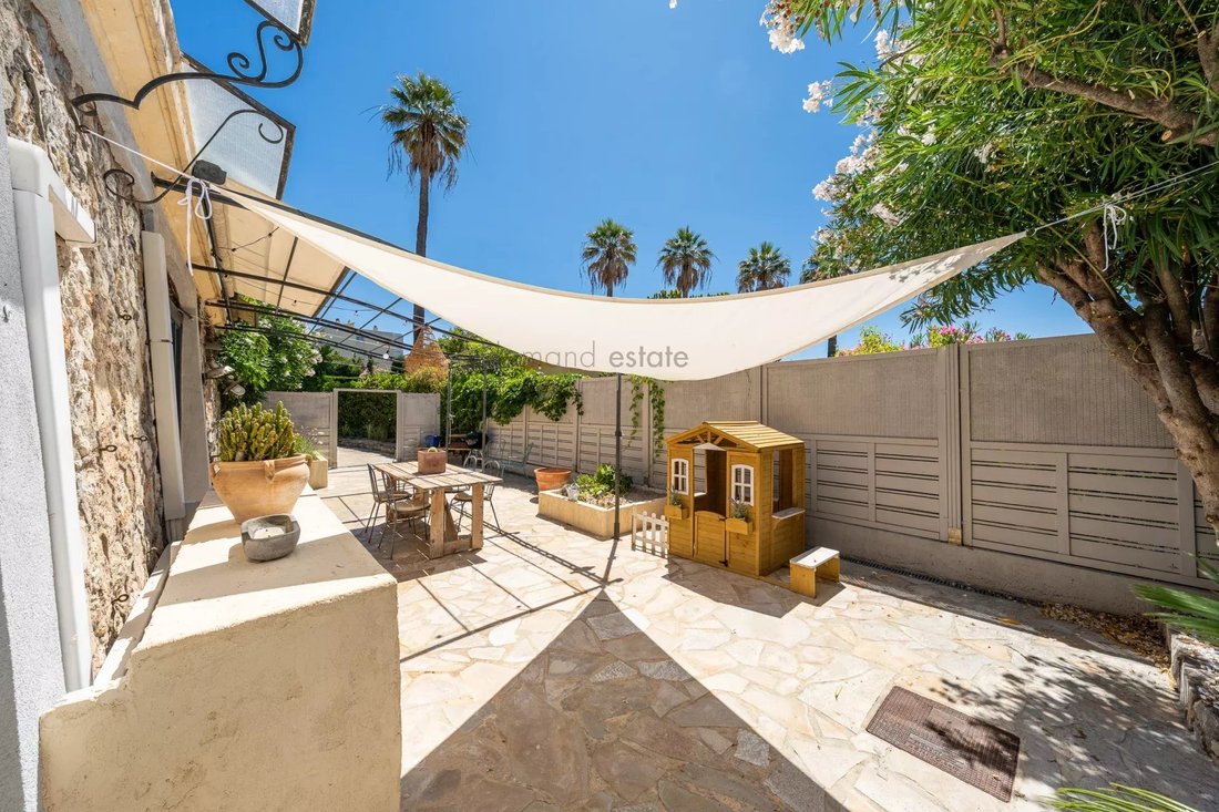 Apartment in Broussailles, Cannes, France 1 - 18533606