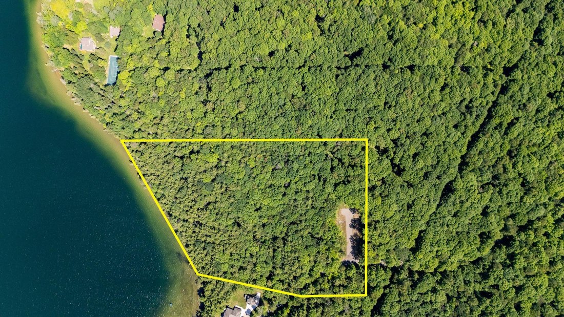 Land in Crystal Falls, Michigan, United States 1 - 18533672