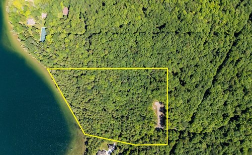 Land in Crystal Falls, Michigan, United States 1