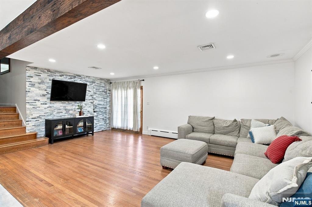 House in Fairfield, New Jersey, United States 3 - 18535477