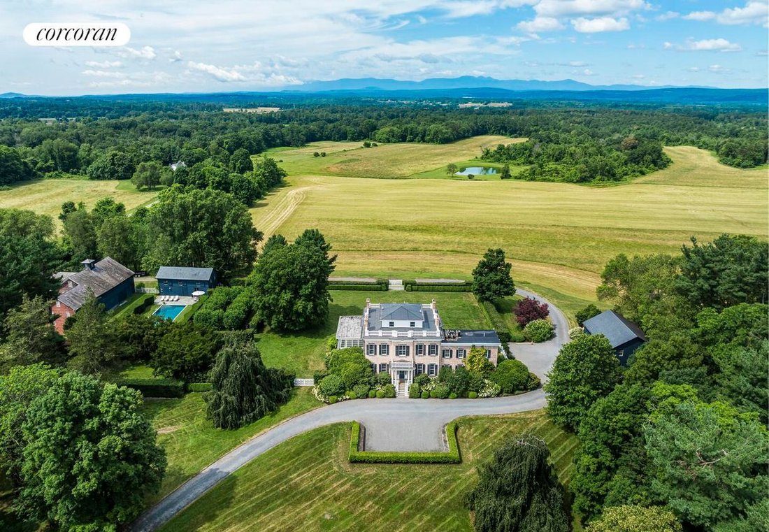 Kinderhook, New York, United States 1 - 15998197