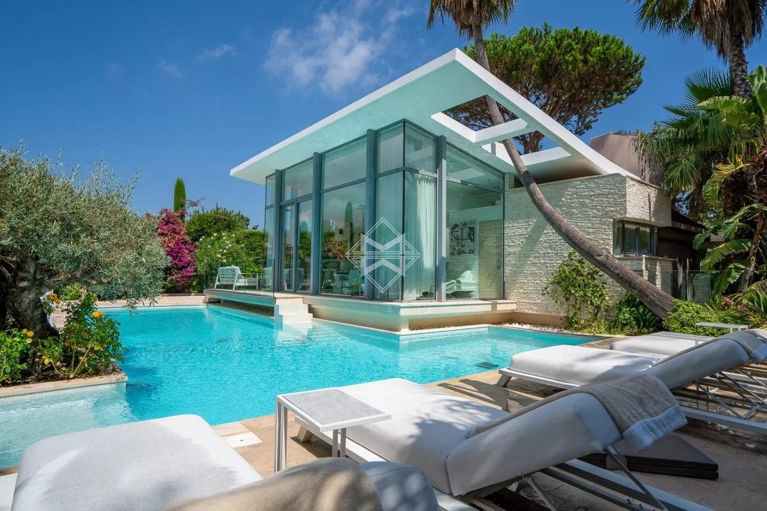 Villa in Zone Ouest Urbaine, Saint-Tropez, France 2 - 18533619