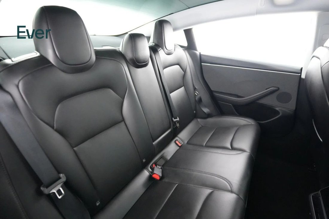 Sedan in San Francisco, CA, United States 5 - 18525334