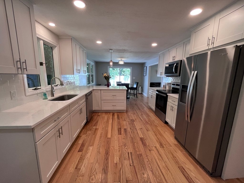 House in Methuen, Massachusetts, United States 5 - 18352944