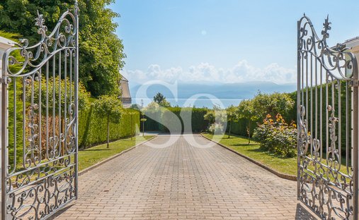 Villa in Dully, Waadt, Schweiz 1