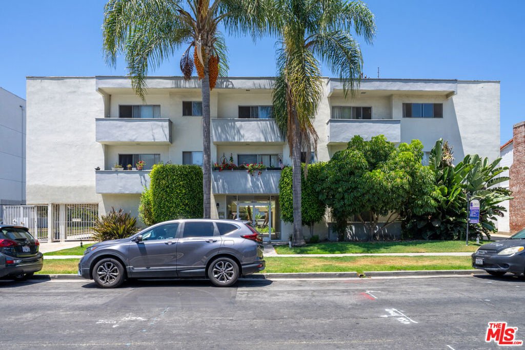 Los Angeles, California, United States 4 - 18535096