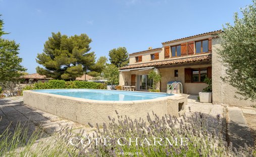 House in Nord, Sanary-sur-Mer, France 1