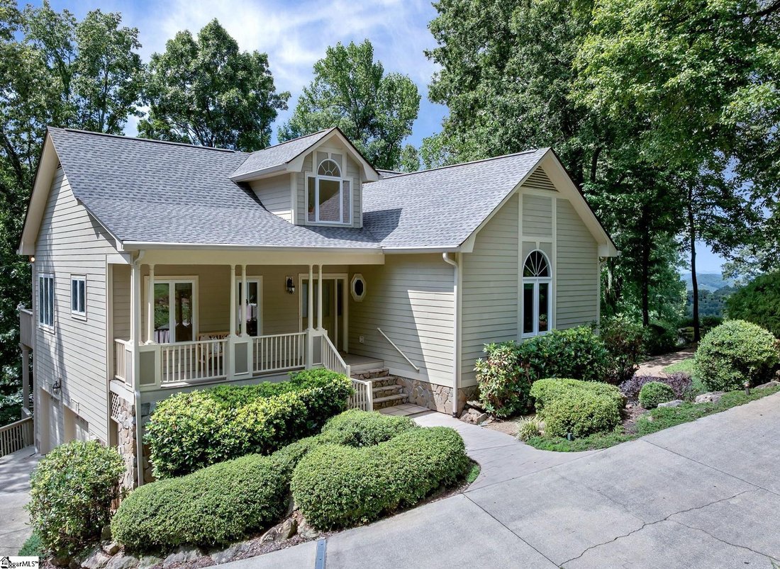 House in Landrum, South Carolina, United States 1 - 17793858