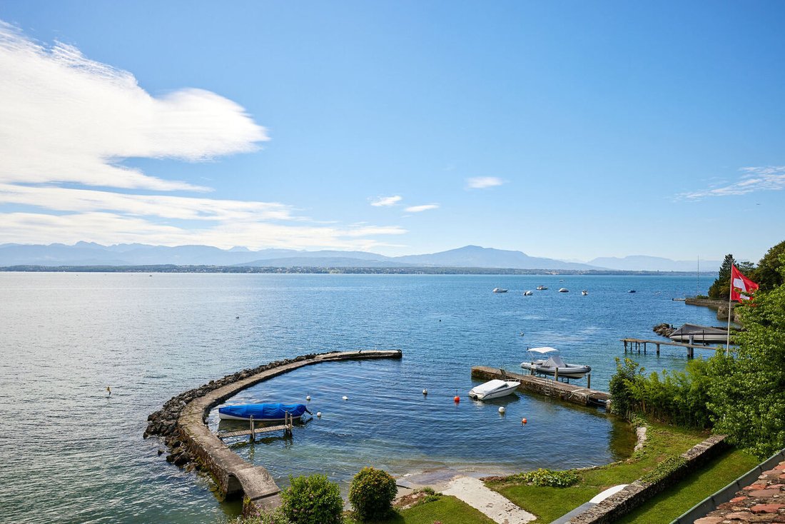 Haus in Nyon, Waadt, Schweiz 1 - 18532096