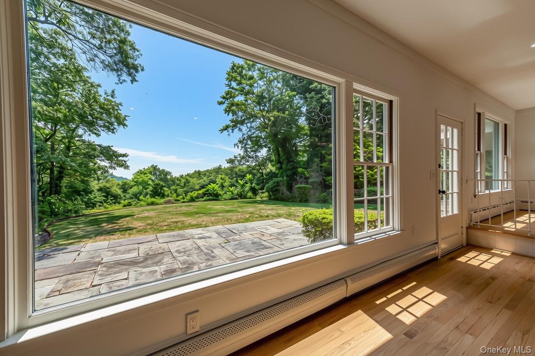 House in Cold Spring Harbor, New York, United States 3 - 18455527