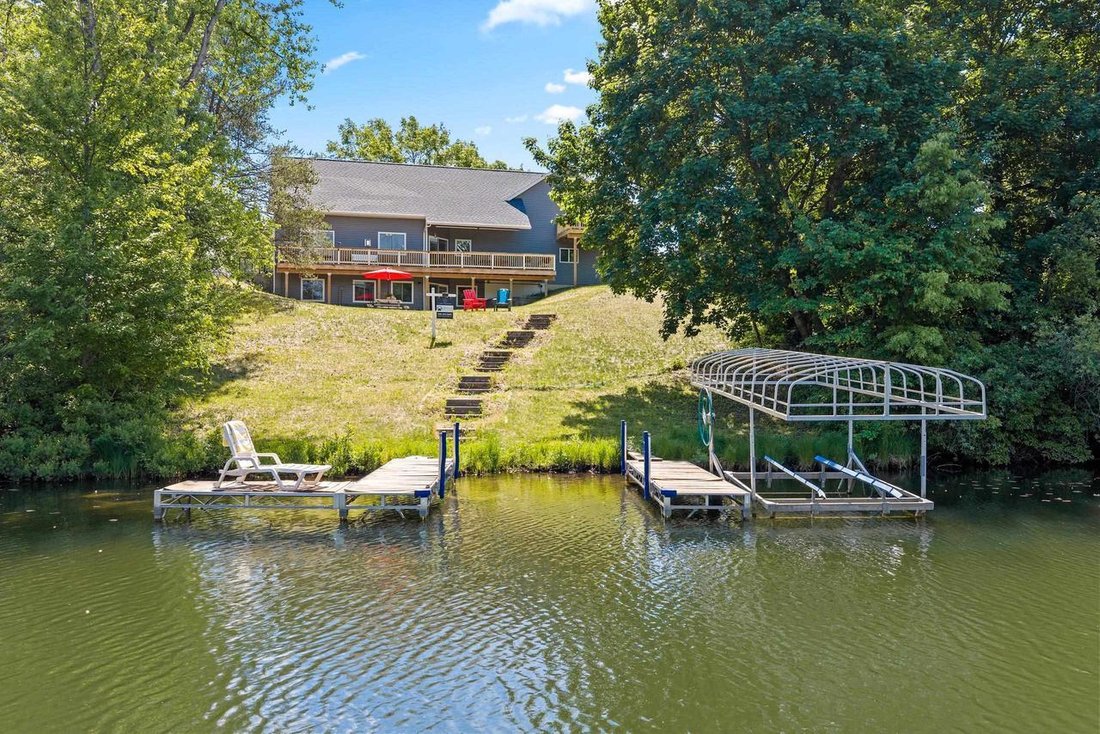 House in Legend Lake, Wisconsin, United States 2 - 18534501