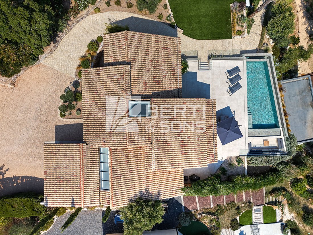 Villa in Les Adrets-de-l'Estérel, Provence-Alpes-Côte d'Azur, France 3 - 18536566