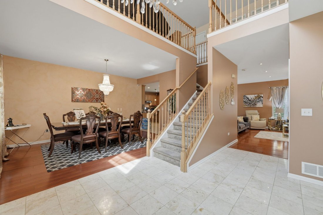 House in Bolingbrook, Illinois, United States 3 - 18534984