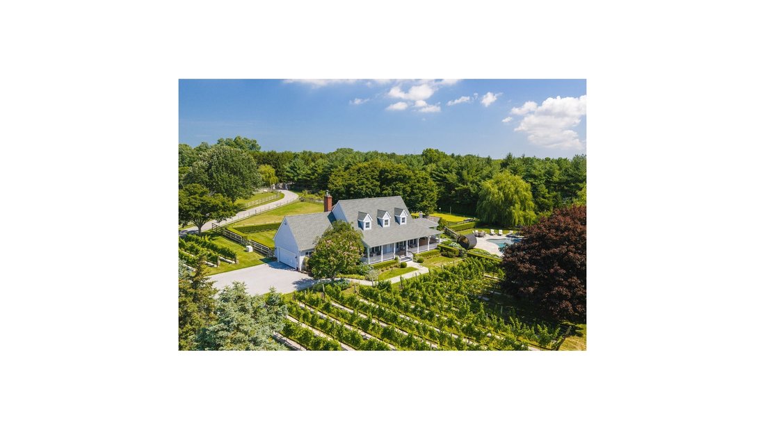 Jamesport, New York, United States 3 - 18495060