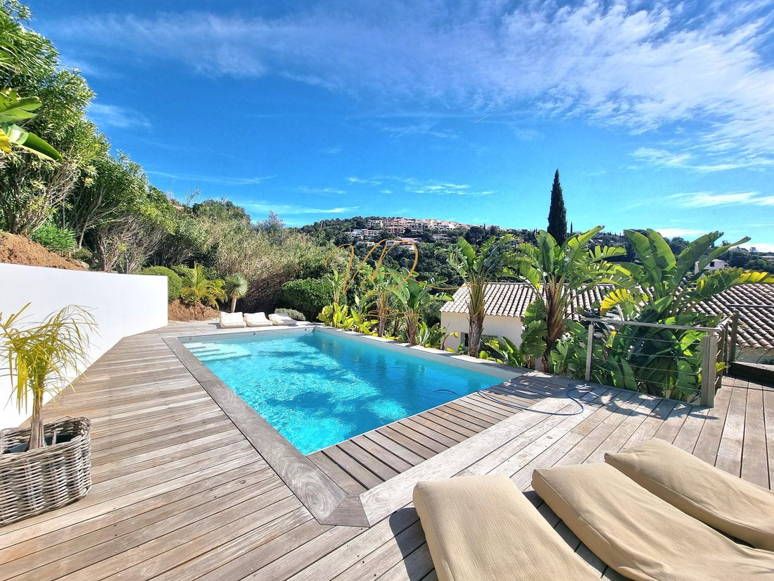 Villa in La Croix-Valmer, Provence-Alpes-Côte d'Azur, France 4 - 18536007