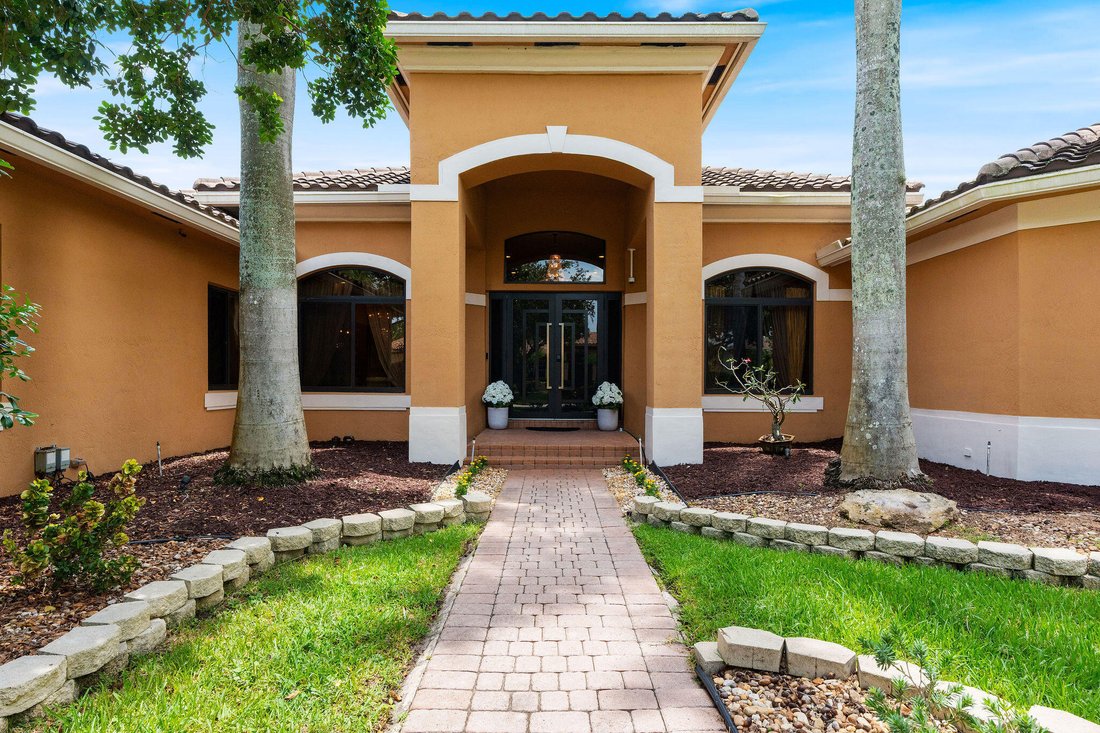 House in Davie, Florida, United States 4 - 18535171