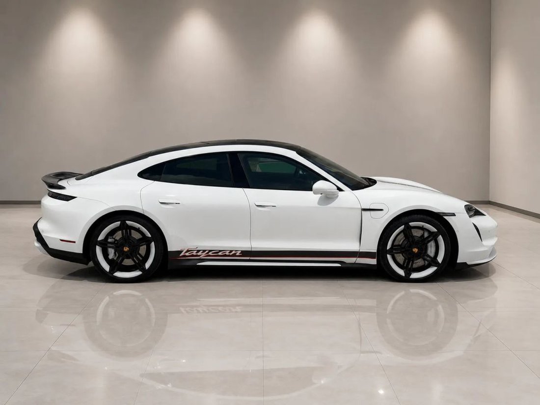 Sedan in Hollywood, FL, United States 2 - 18536801