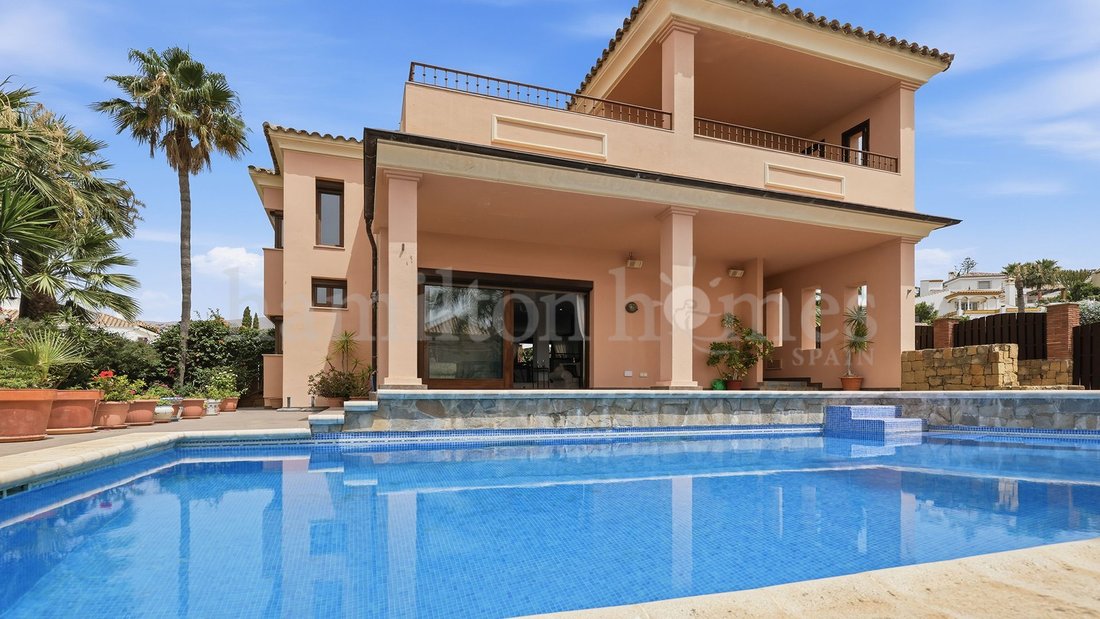 Villa in Estepona, Andalusia, Spain 1 - 18534690