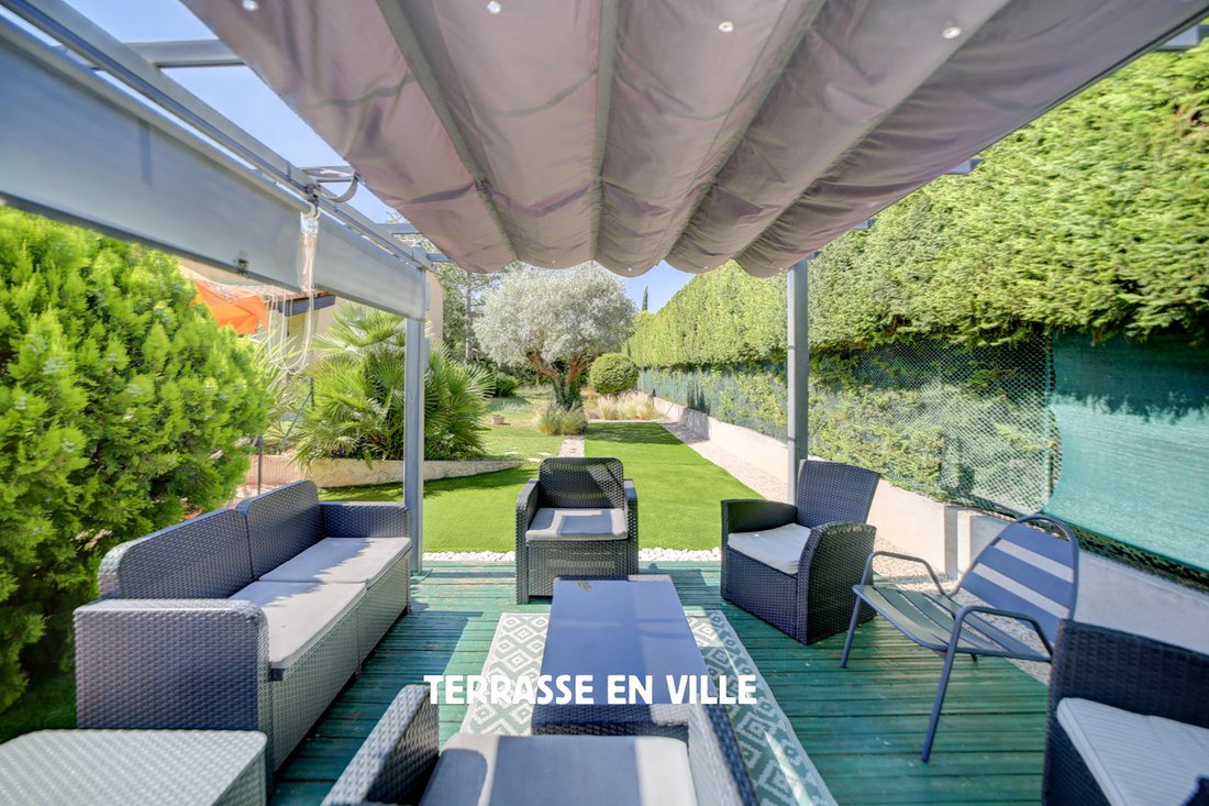 House in Saint-Zacharie, Provence-Alpes-Côte d'Azur, France 4 - 18535979