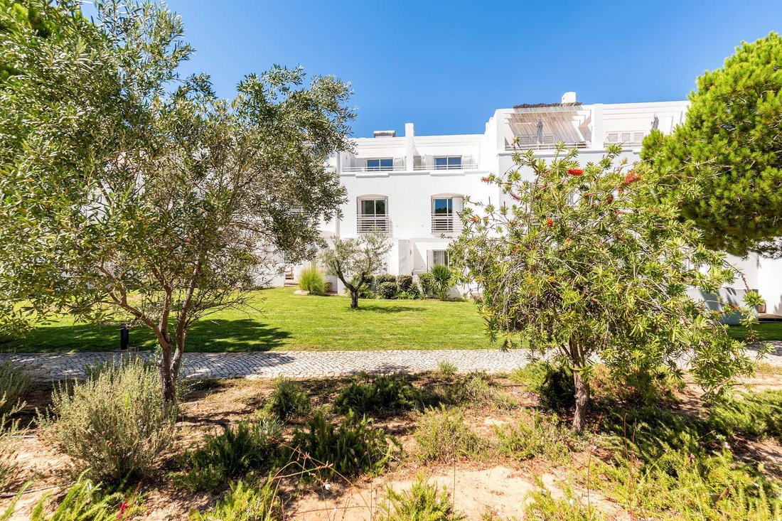 Apartment in Olhos de Agua, Algarve, Portugal 2 - 18536374