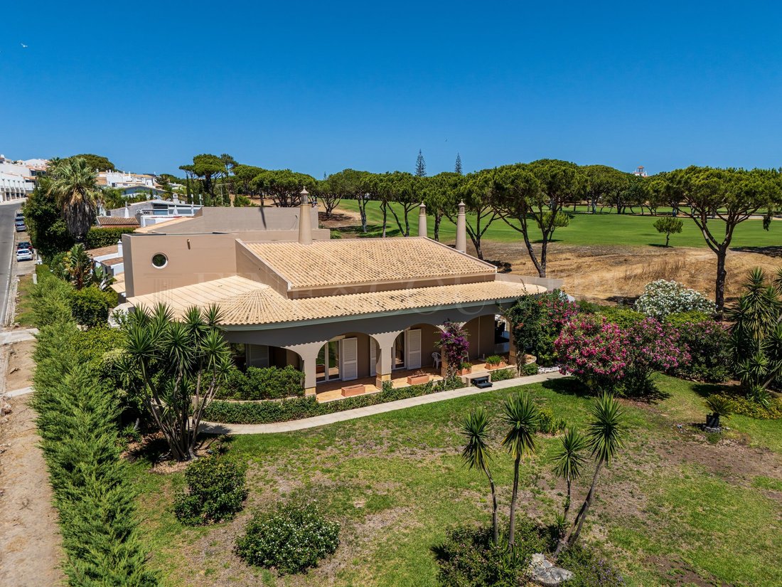 House in Vilamoura, Quarteira, Algarve 1 - 18536402