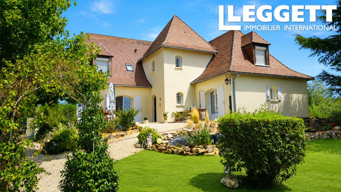 Villa in Negrondes, Nouvelle-Aquitaine, France 1 - 18536447