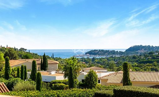 Villa in Nord, Cavalaire-sur-Mer, France 1