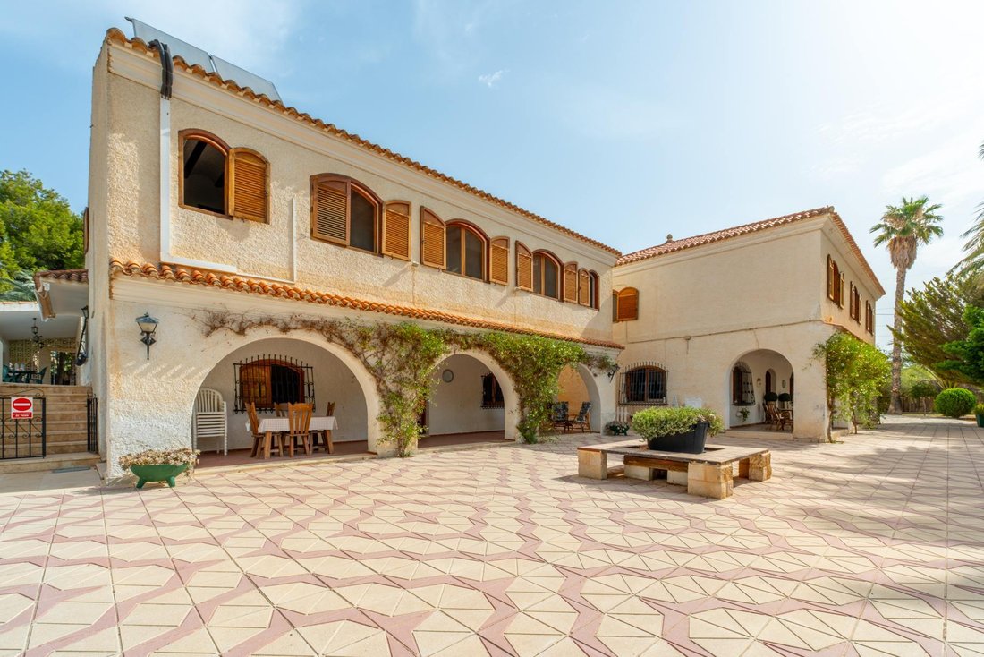 Country House in Elda, Valencian Community, Spain 5 - 17837059
