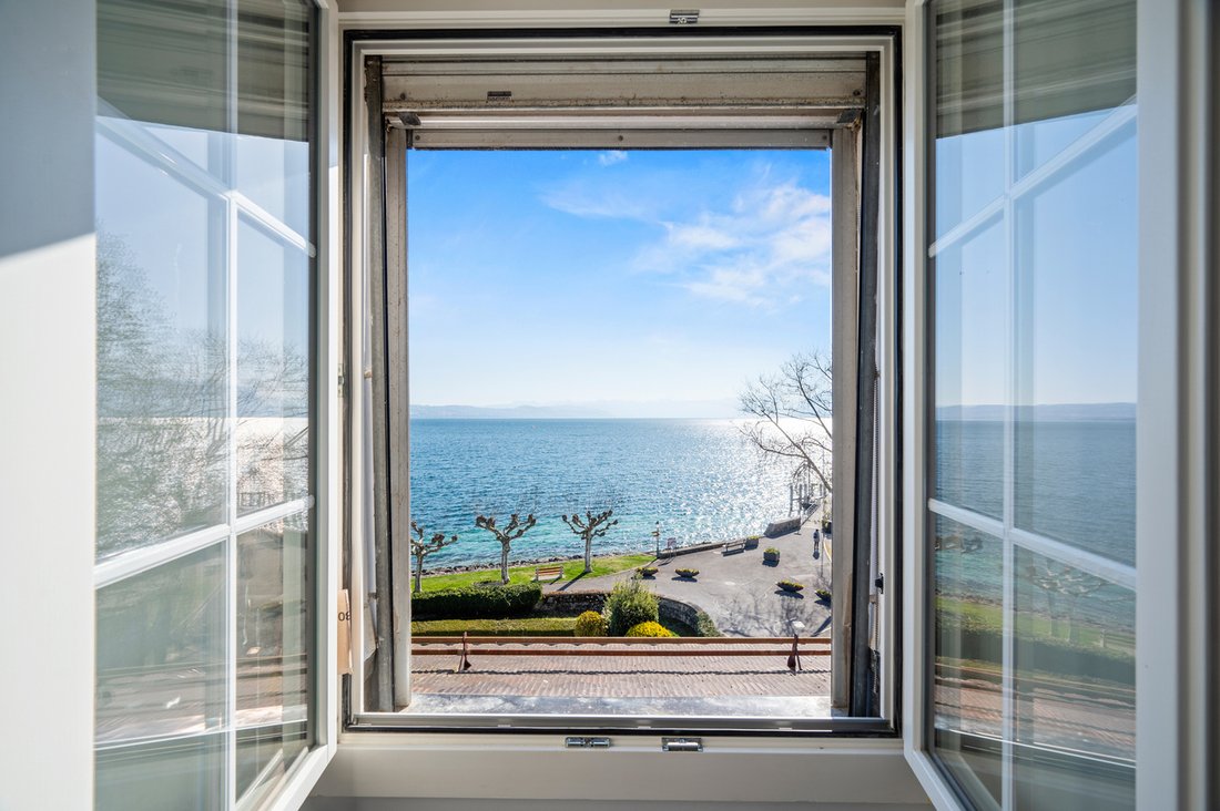 Apartment in Saint-Prex, Vaud, Switzerland 1 - 18532129