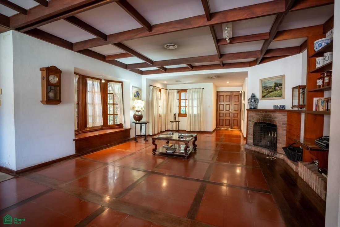 House in City Bell, Buenos Aires Province, Argentina 4 - 18299627