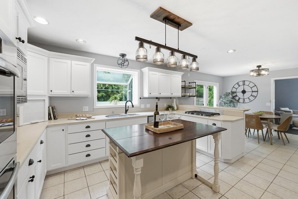 Marlborough, Massachusetts, United States 5 - 17837313