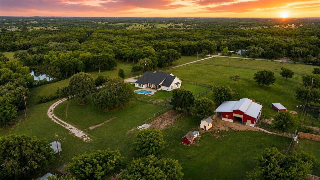 House in Granbury, Texas, United States 1 - 18296051
