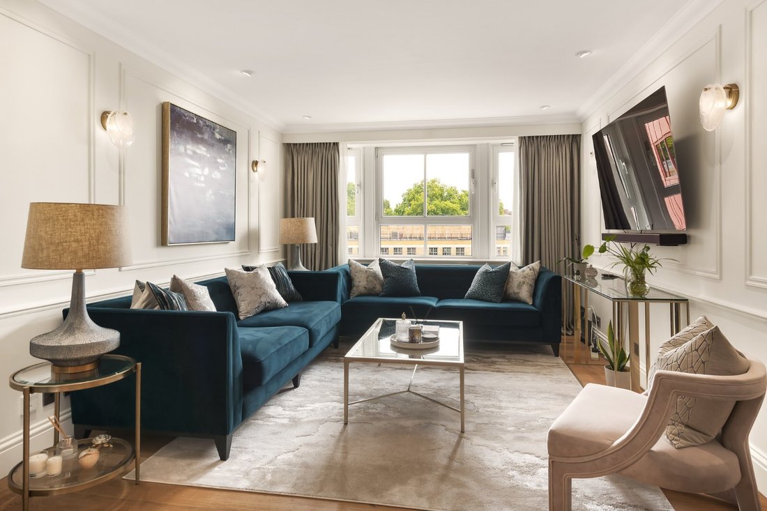 Apartment in Campden Hill, Kensington And Chelsea, England 1 - 18533198
