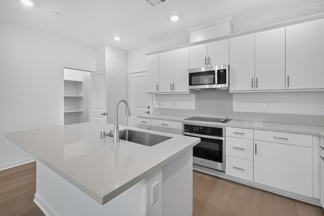 House in Ontario, California, United States 3 - 17949683