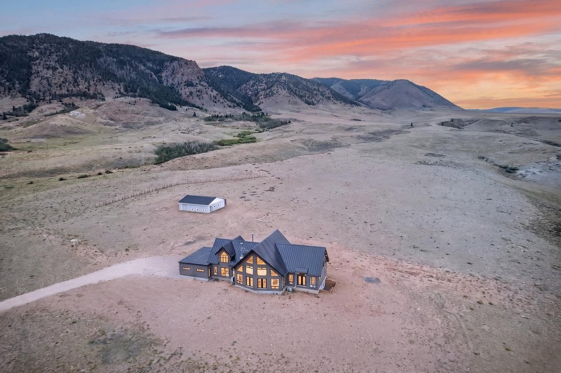 House in Laramie, Wyoming, United States 1 - 18533664