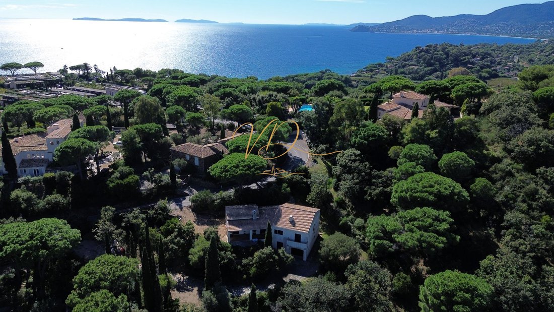 Castle in La Croix-Valmer, Provence-Alpes-Côte d'Azur, France 1 - 18535982