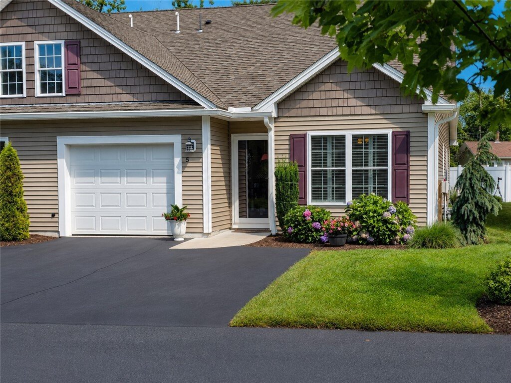 Condo in Coventry, Rhode Island, United States 1 - 18532301