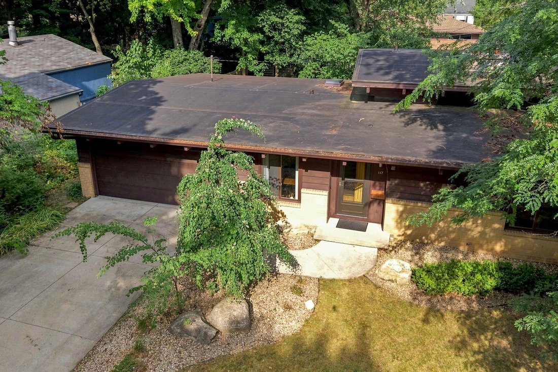 House in Madison, Wisconsin, United States 3 - 18533925