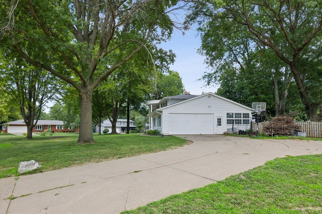 House in Davenport, Iowa, United States 4 - 18534949