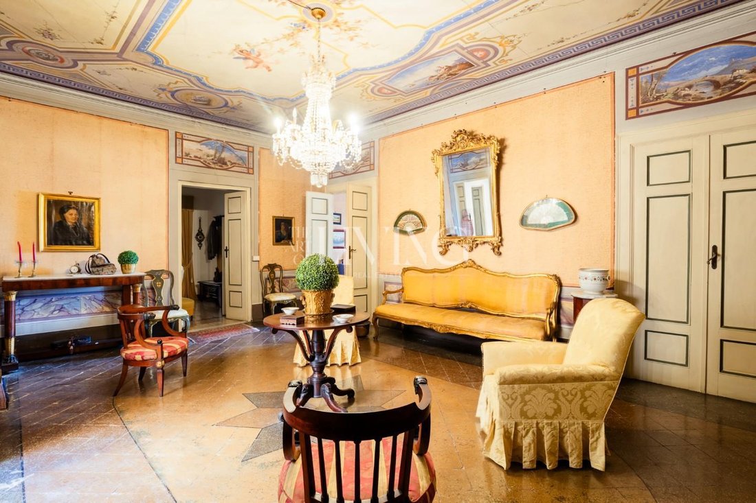 Apartment in Historic Center, Lucca, Tuscany 2 - 18534917