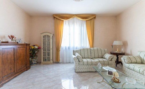 Country House in Santa Croce sull'Arno, Tuscany, Italy 1