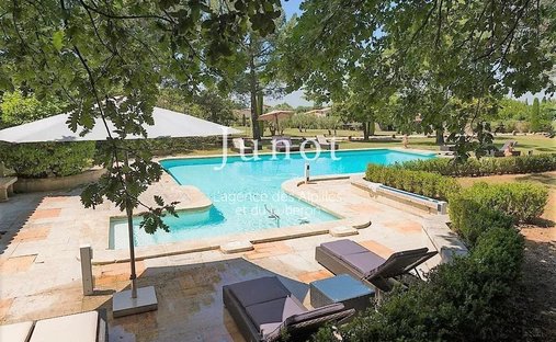 Estate in Saint-Rémy-de-Provence, Provence-Alpes-Côte d'Azur, France 1