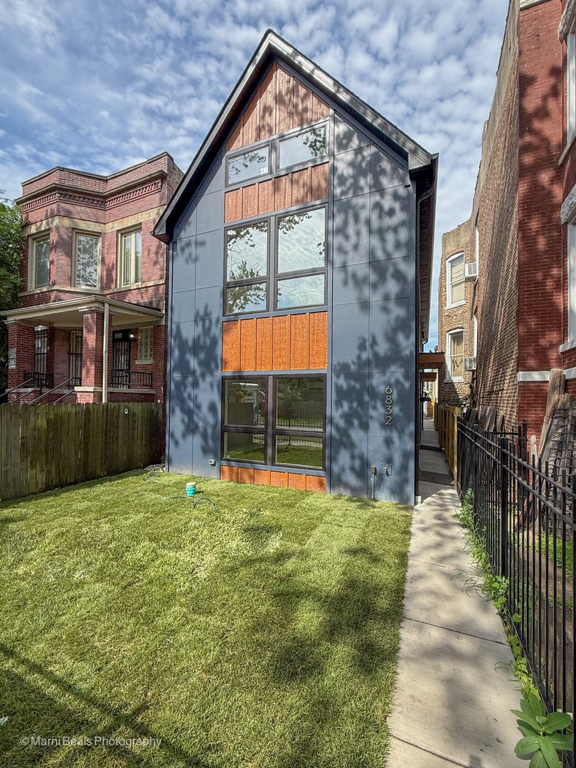 Chicago, Illinois, United States 1 - 18535007