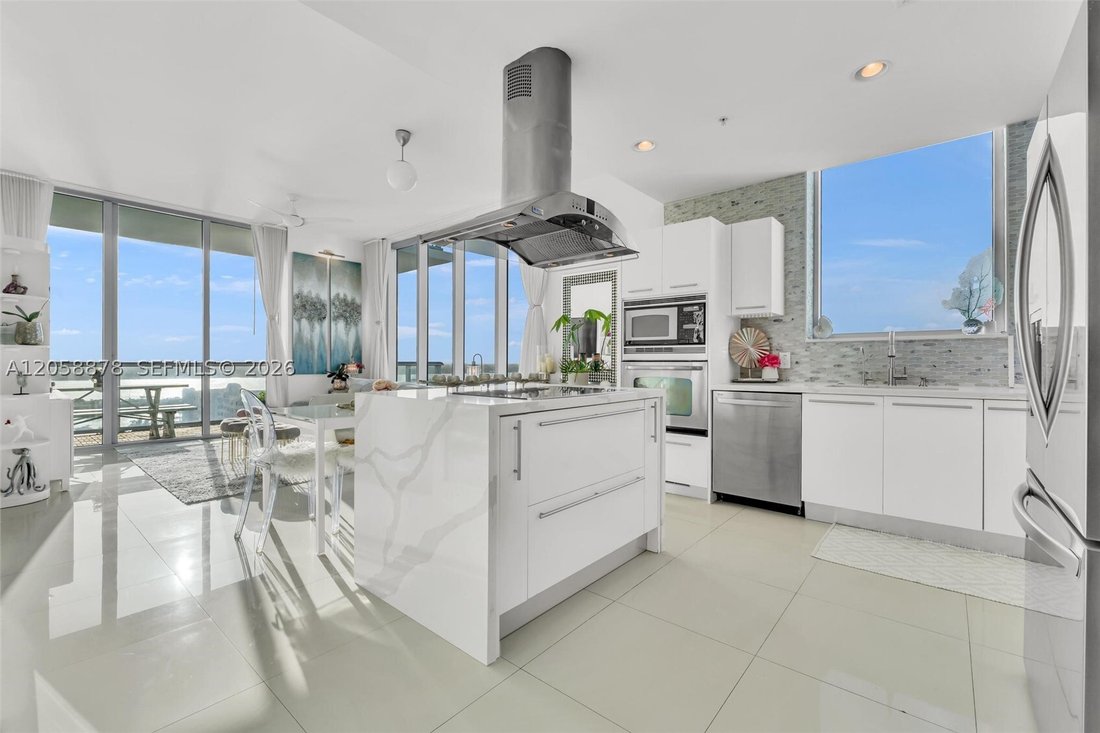 Condo in Miami Beach, Florida, United States 1 - 18534735